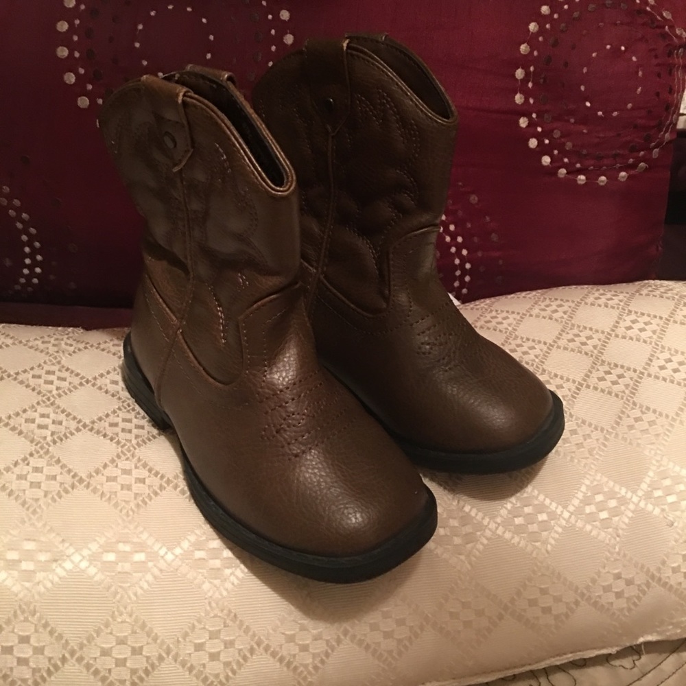 Faded Glory boots